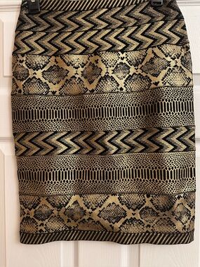 Gold and Black Patterned Pencil Skirt